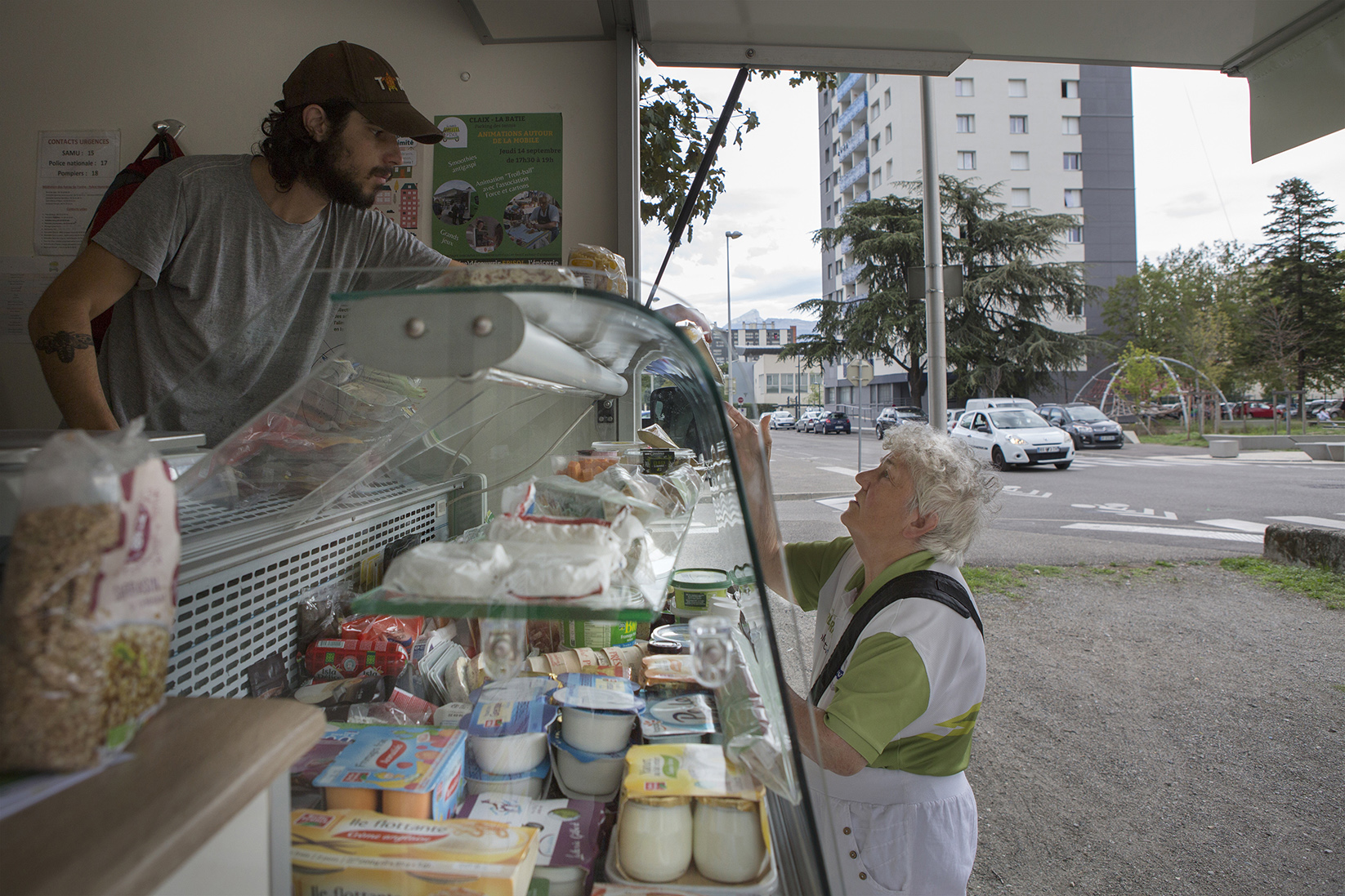 Une épicerie solidaire itinérante.