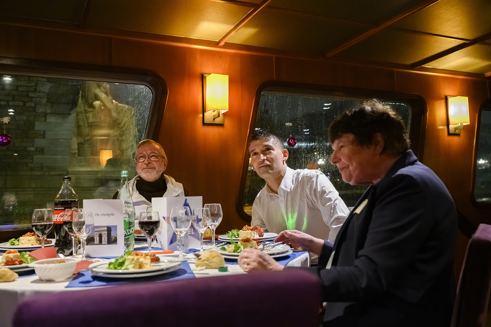 Une soirée de Noël solidaire sur la Seine